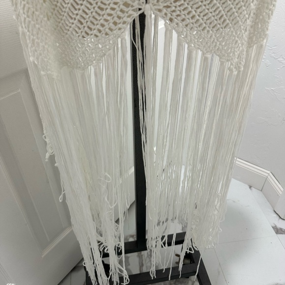 Beautiful white crocheted long fringe bathing suit - Picture 3 of 7